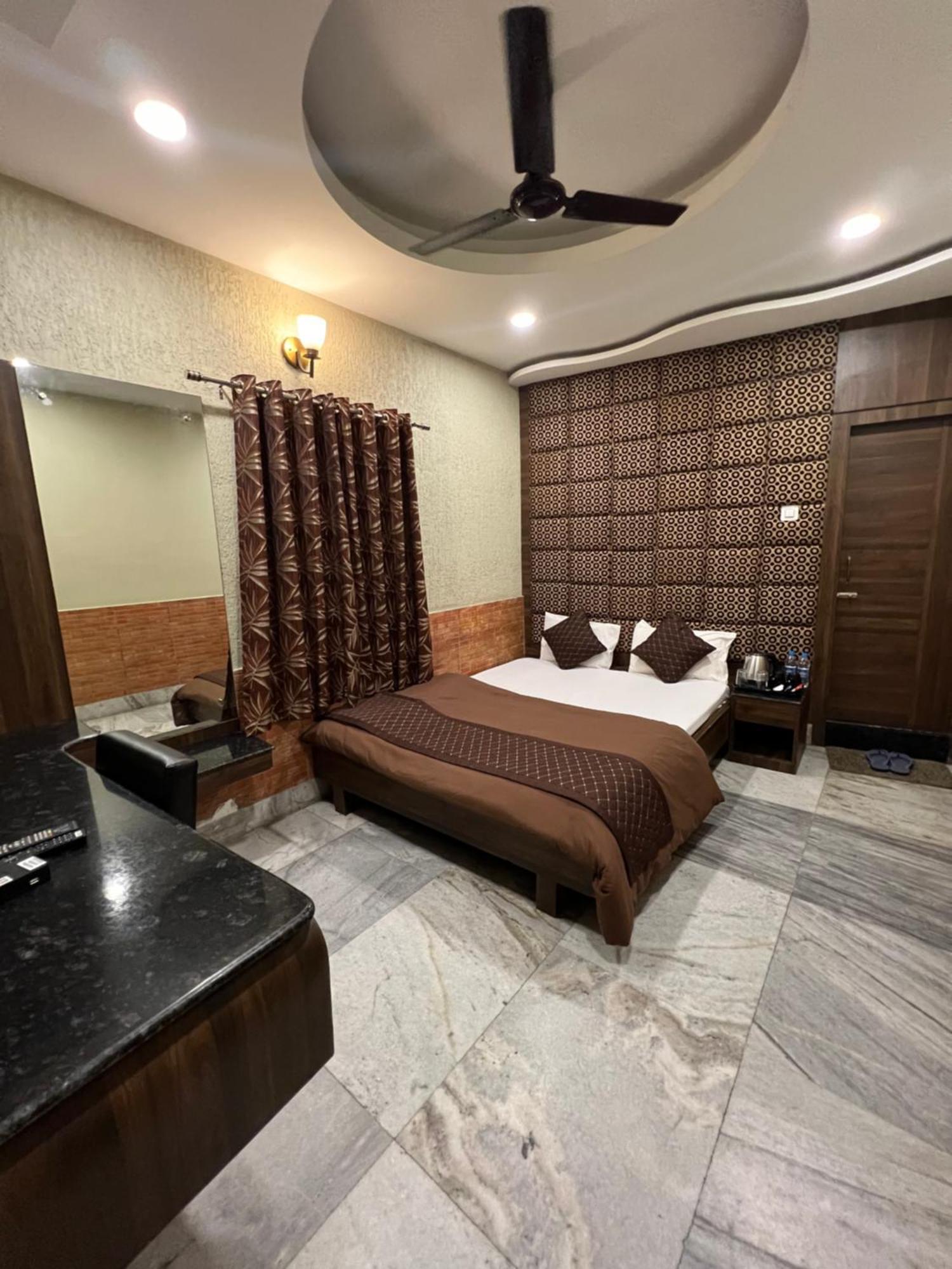 Hotel Sabera Siliguri Zewnętrze zdjęcie