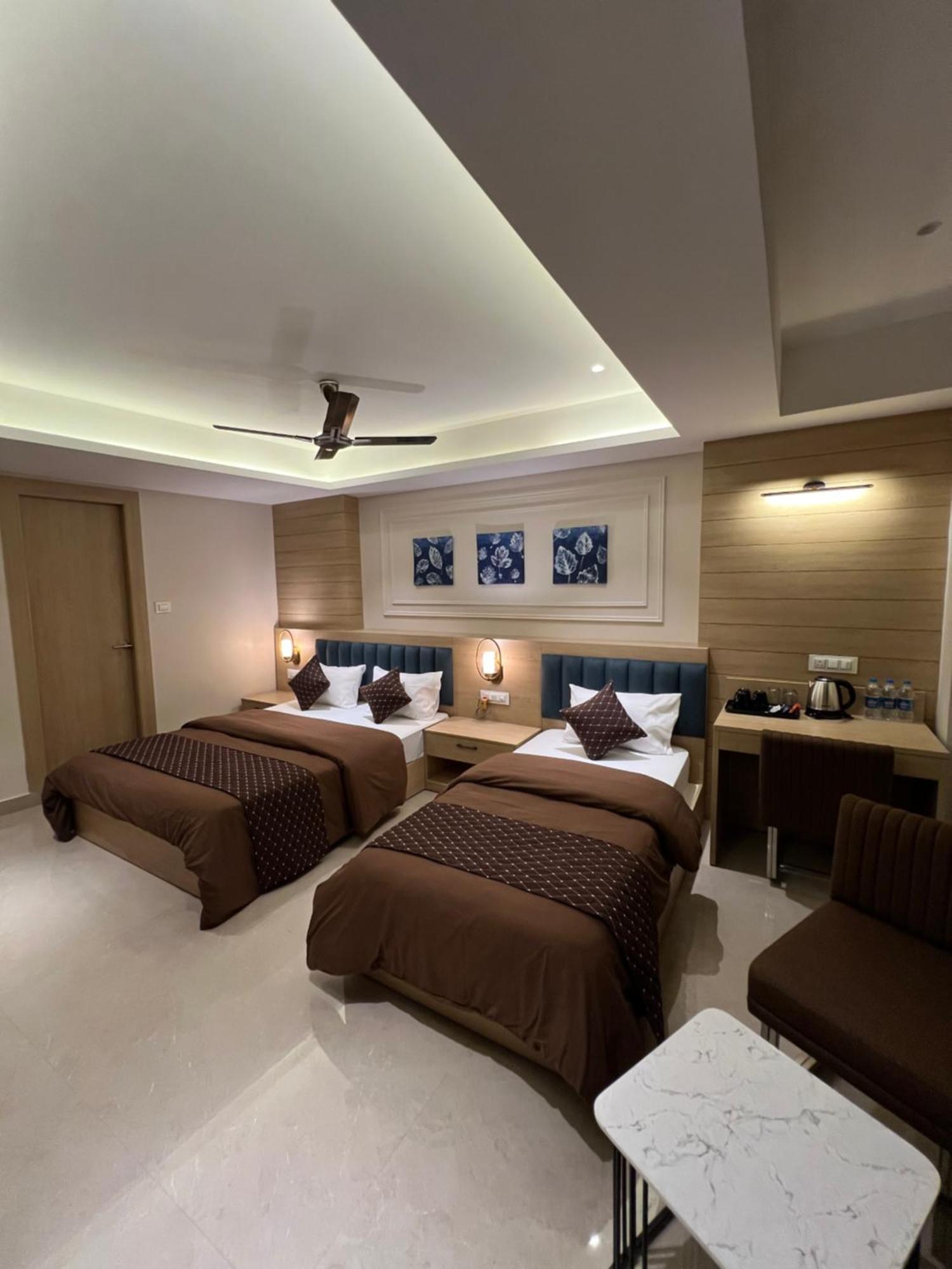Hotel Sabera Siliguri Zewnętrze zdjęcie