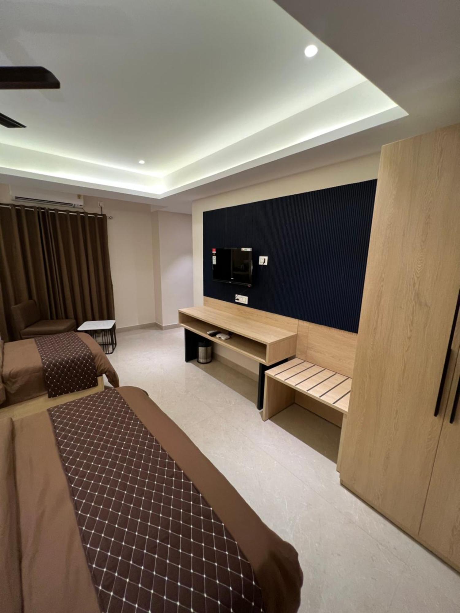 Hotel Sabera Siliguri Zewnętrze zdjęcie