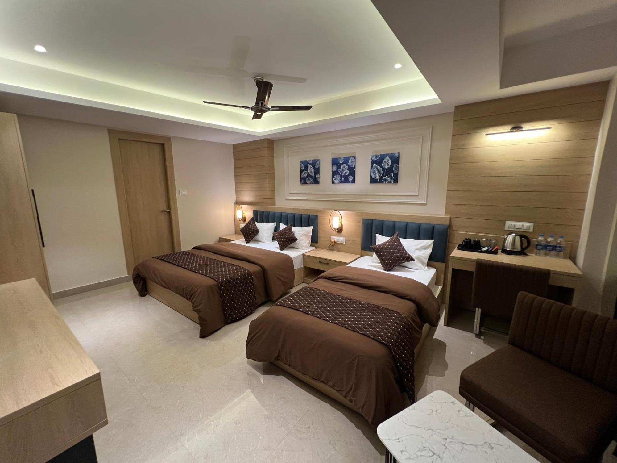 Hotel Sabera Siliguri Zewnętrze zdjęcie