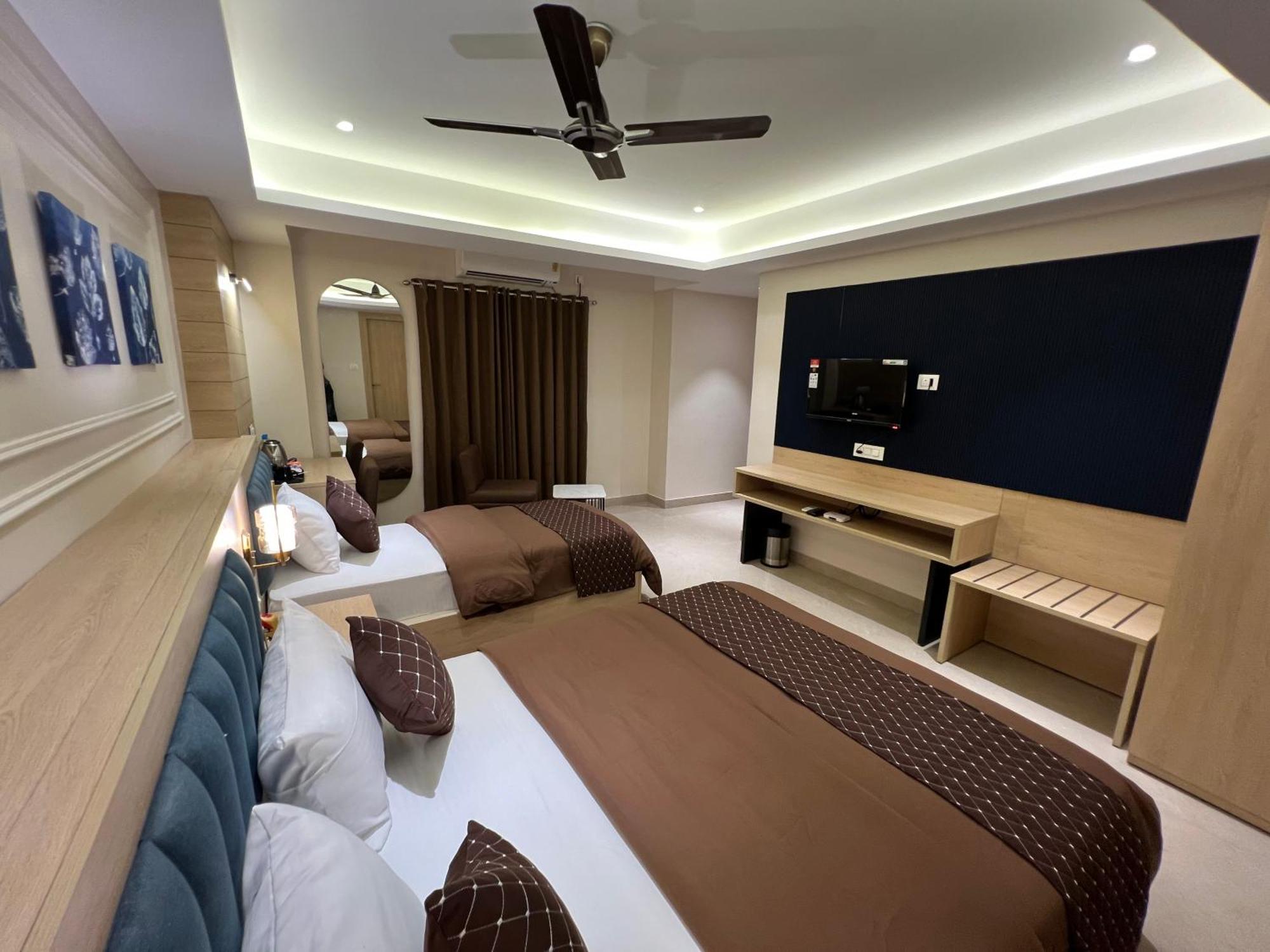 Hotel Sabera Siliguri Zewnętrze zdjęcie
