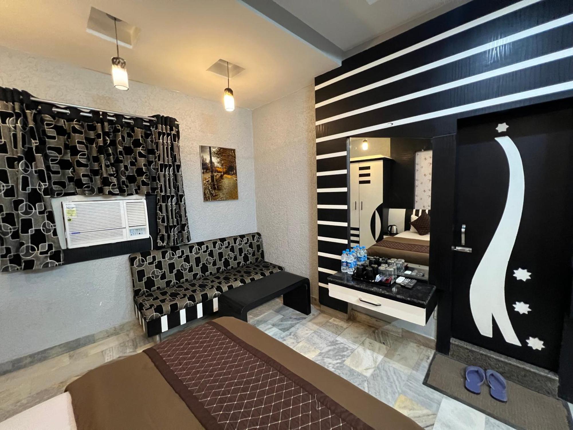 Hotel Sabera Siliguri Zewnętrze zdjęcie